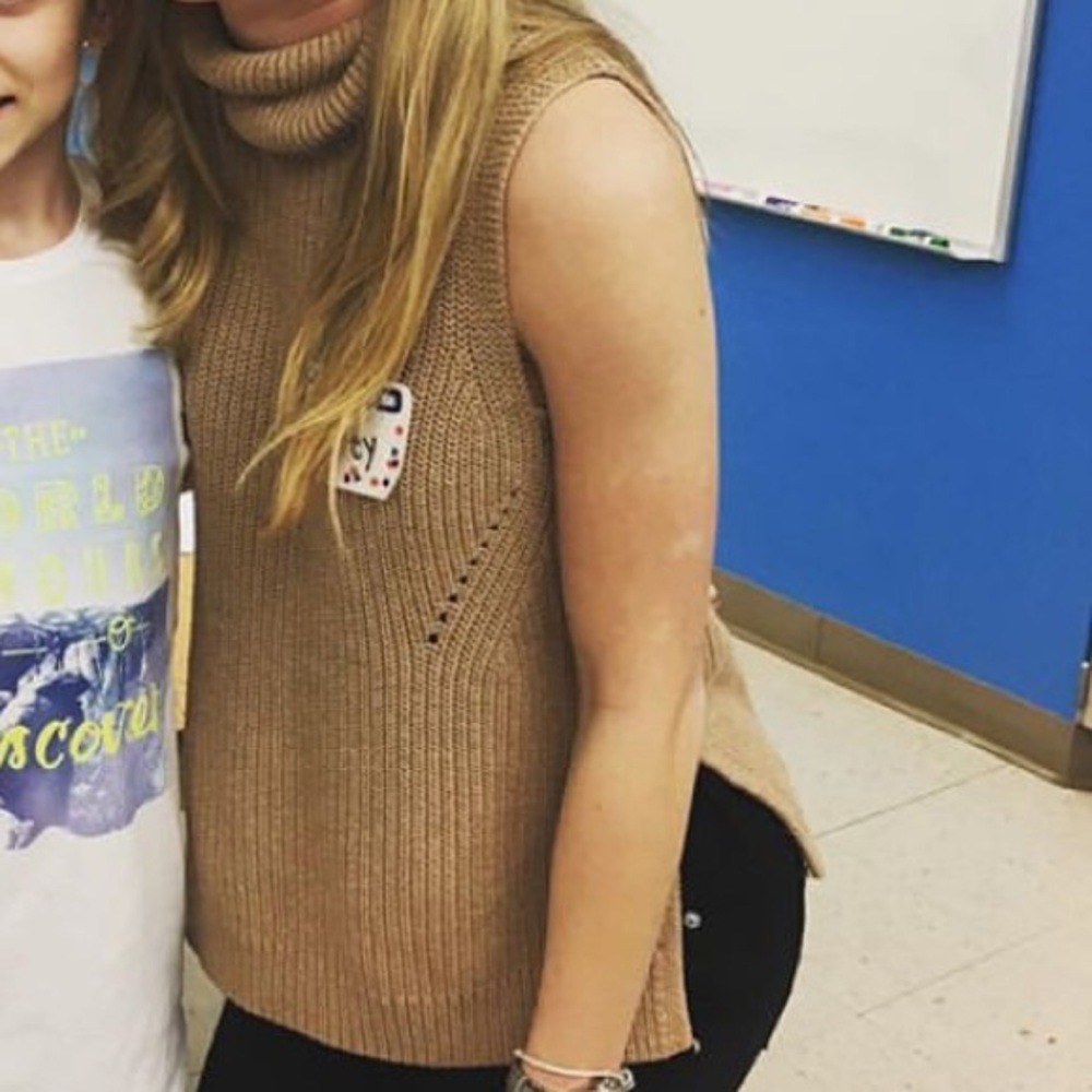 Tan knit turtle neck sweater/sleeveless